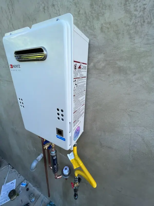 Tankless water heater installation for Gardenland homes